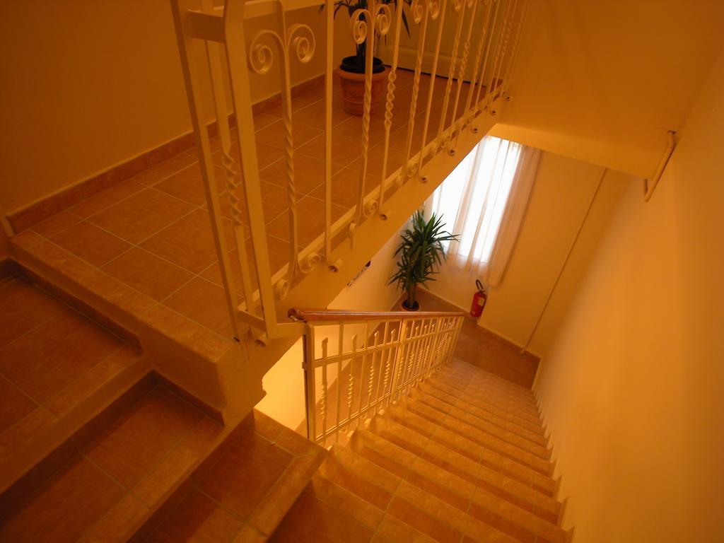 Guest House Roma Prato Exterior photo